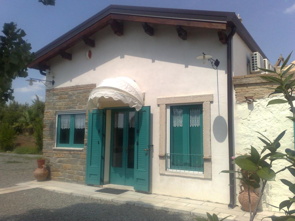 Agriturismo Terranova ピスティッチ エクステリア 写真