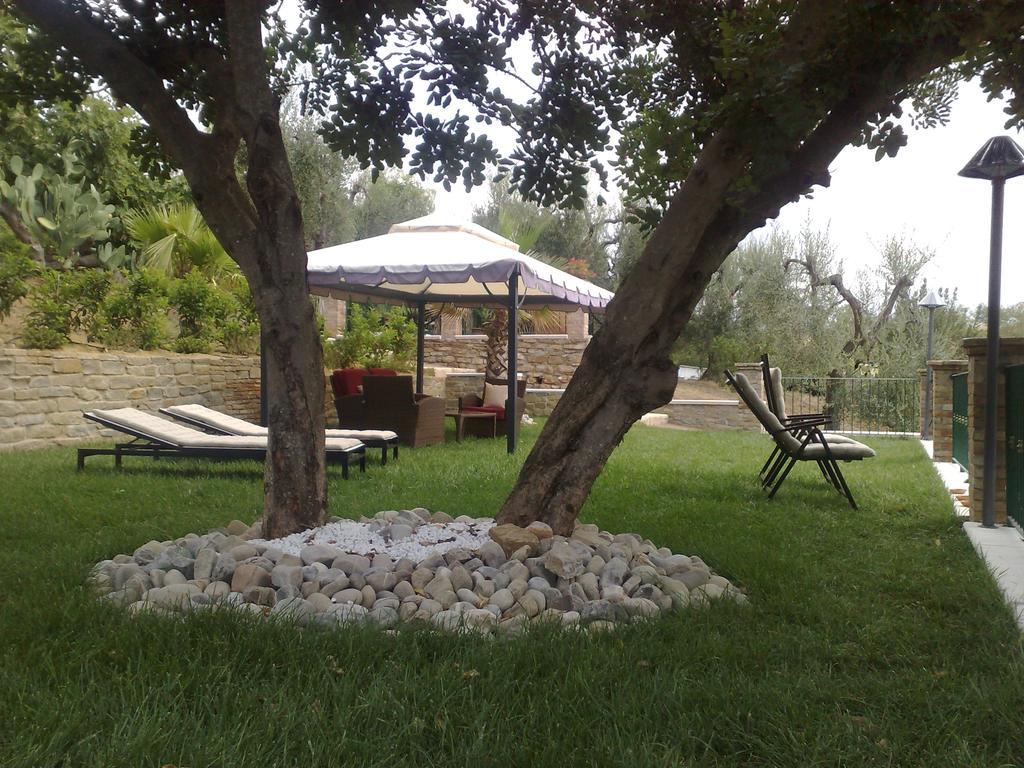 Agriturismo Terranova ピスティッチ エクステリア 写真