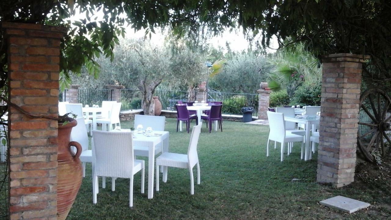 Agriturismo Terranova ピスティッチ エクステリア 写真